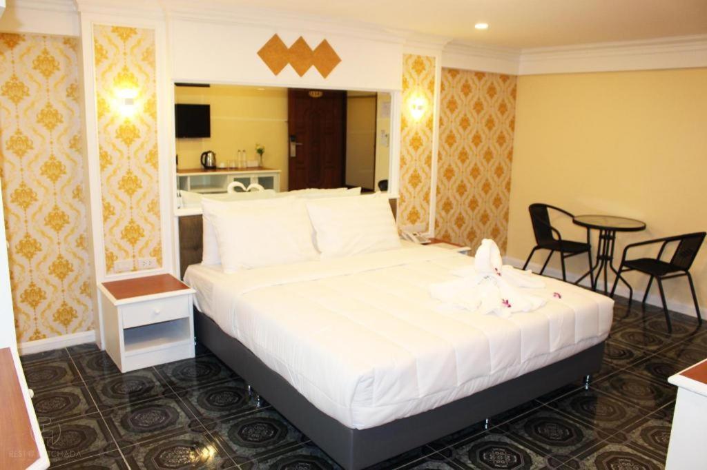 Rest@Ratchada Hotel Bangkok Extérieur photo