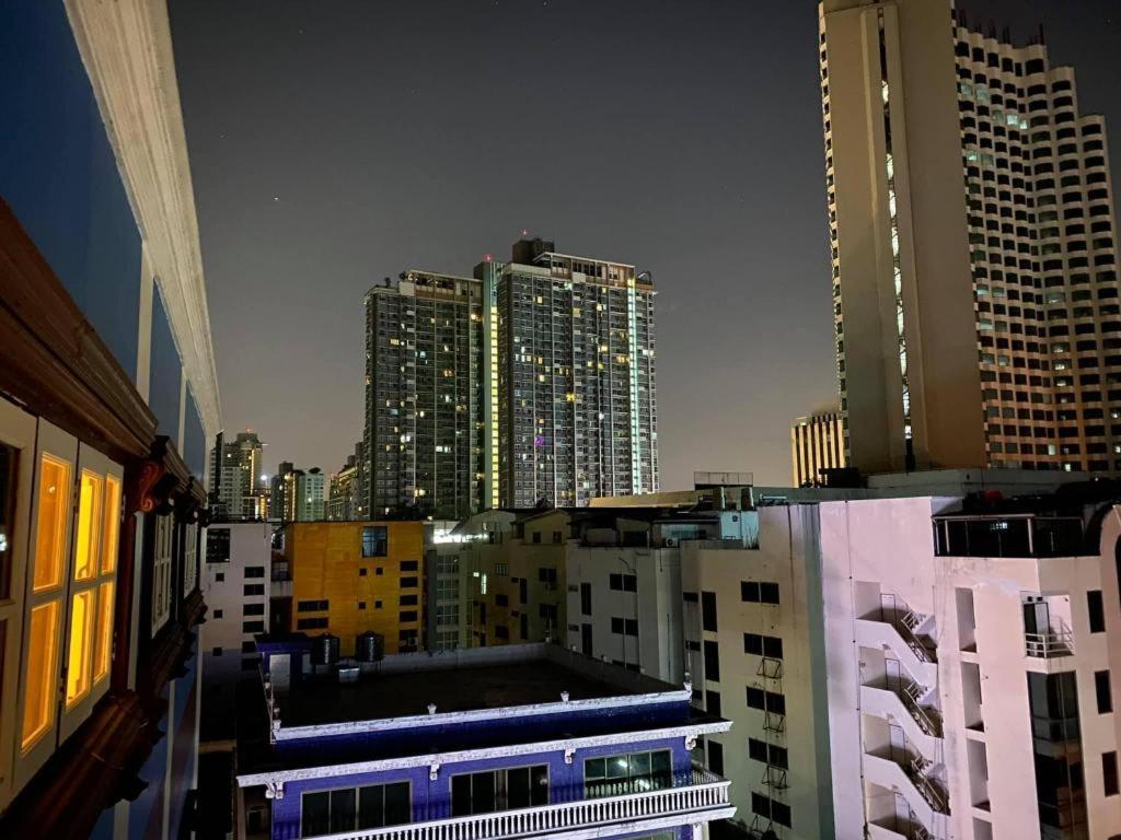 Rest@Ratchada Hotel Bangkok Extérieur photo